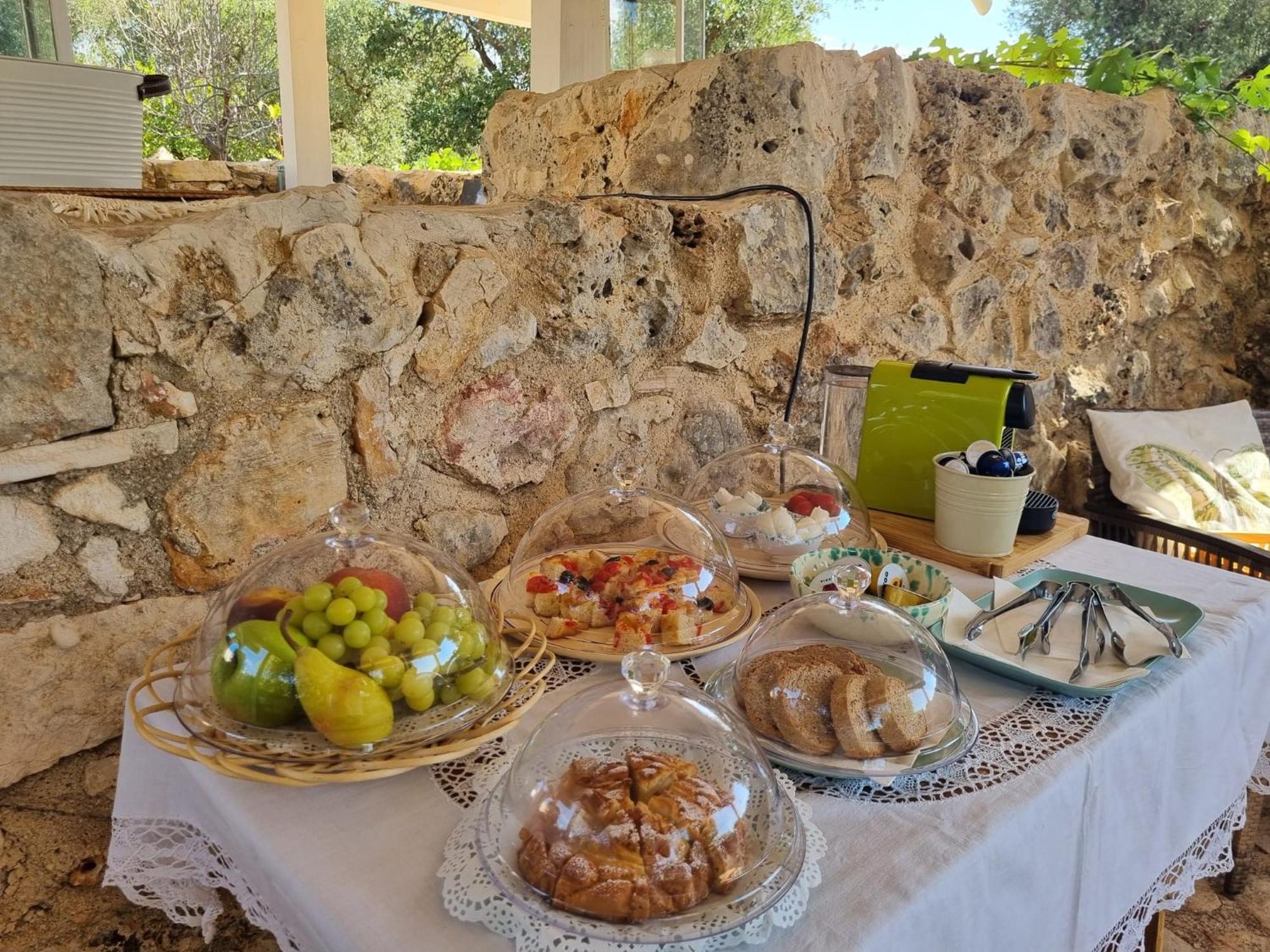 Bed and Breakfast Trulli Di Spinaruta Grottaglie Exterior foto